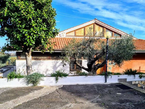 casa indipendente in vendita a Frascati