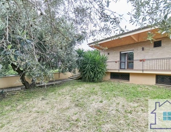 casa indipendente in vendita a Frascati
