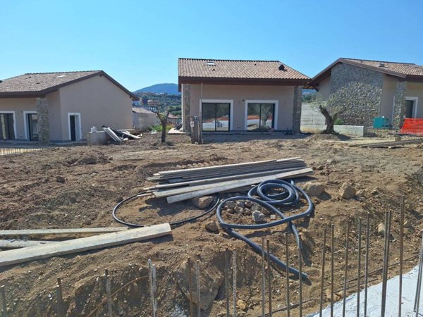 casa indipendente in vendita a Frascati in zona Cisternole