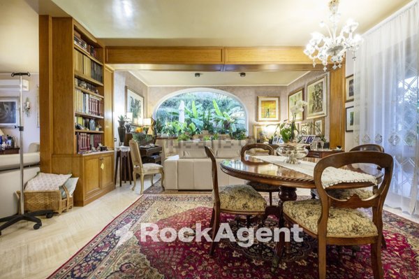 casa indipendente in vendita a Frascati