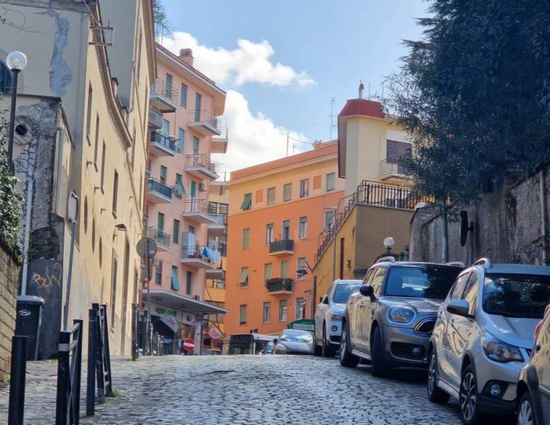 locale di sgombero in vendita a Frascati