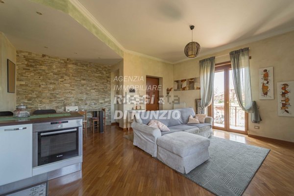 appartamento in vendita a Frascati in zona Cisternole