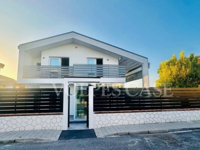 casa indipendente in vendita a Frascati