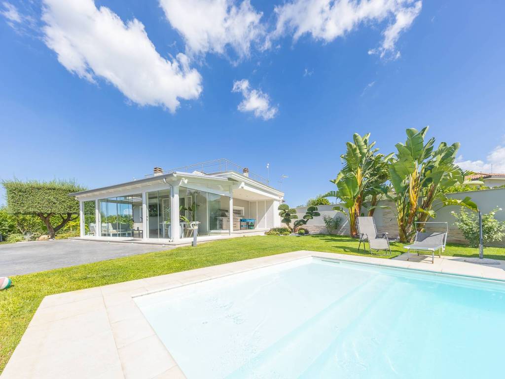 casa indipendente in vendita a Frascati