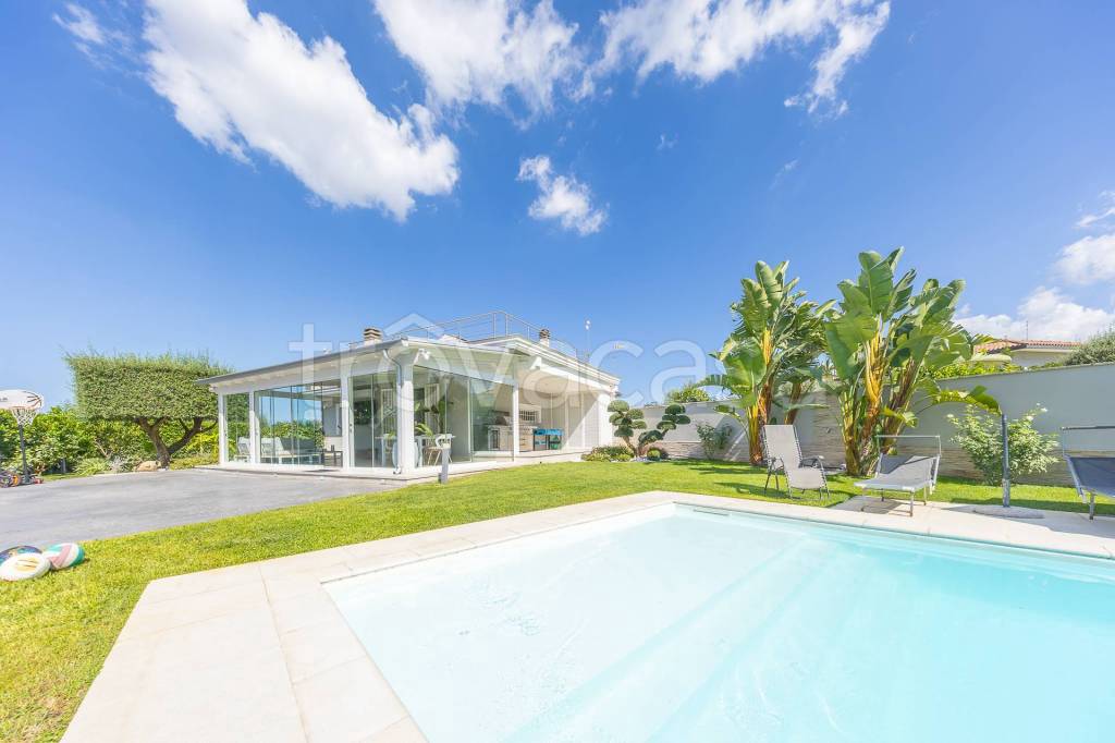 casa indipendente in vendita a Frascati