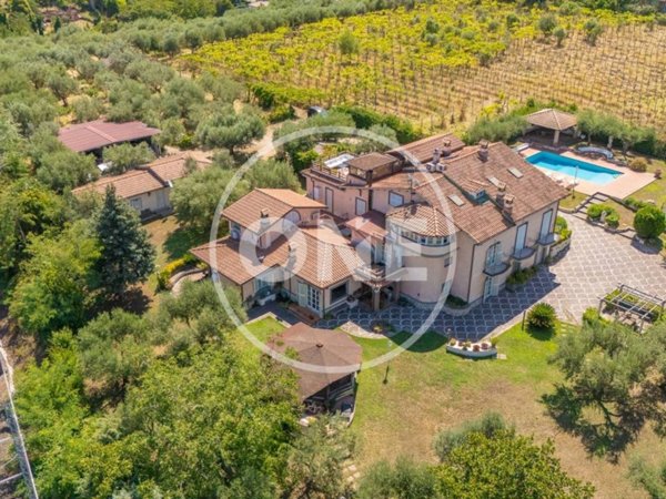 casa indipendente in vendita a Frascati