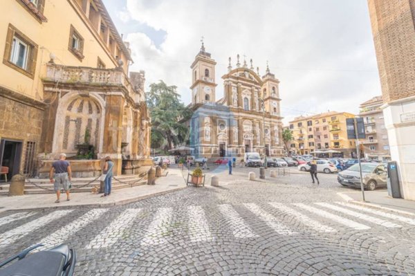 ufficio in vendita a Frascati