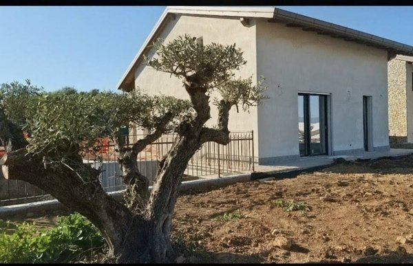casa indipendente in vendita a Frascati in zona Cisternole