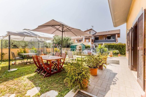 casa indipendente in vendita a Frascati