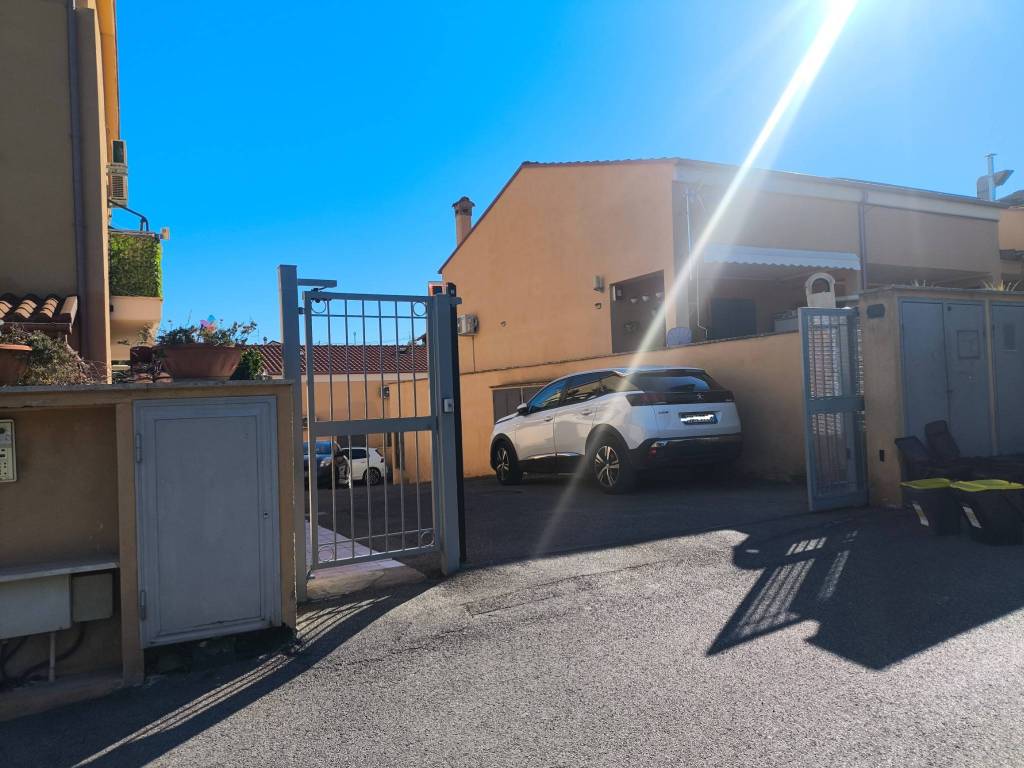 casa indipendente in vendita a Frascati