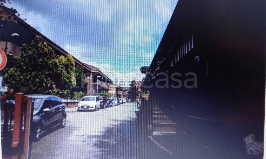 locale di sgombero in vendita a Frascati