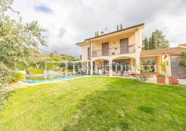 casa indipendente in vendita a Frascati
