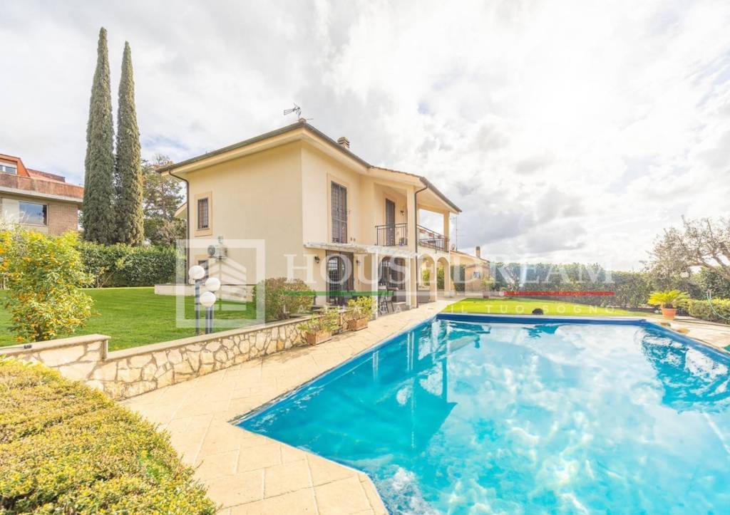 casa indipendente in vendita a Frascati