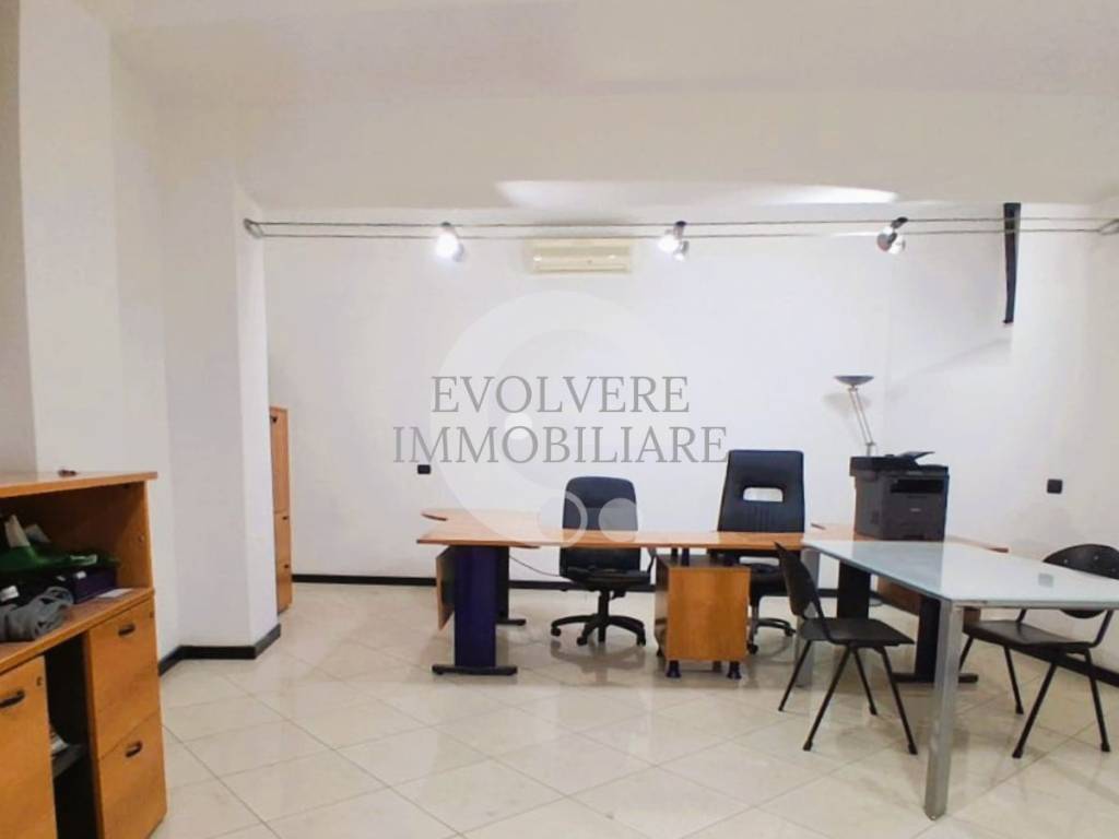 negozio in vendita a Frascati