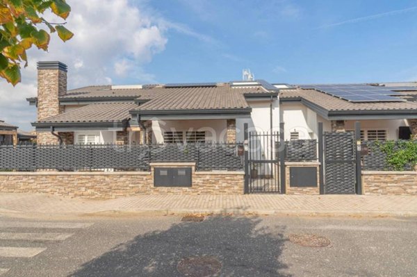 casa indipendente in vendita a Frascati