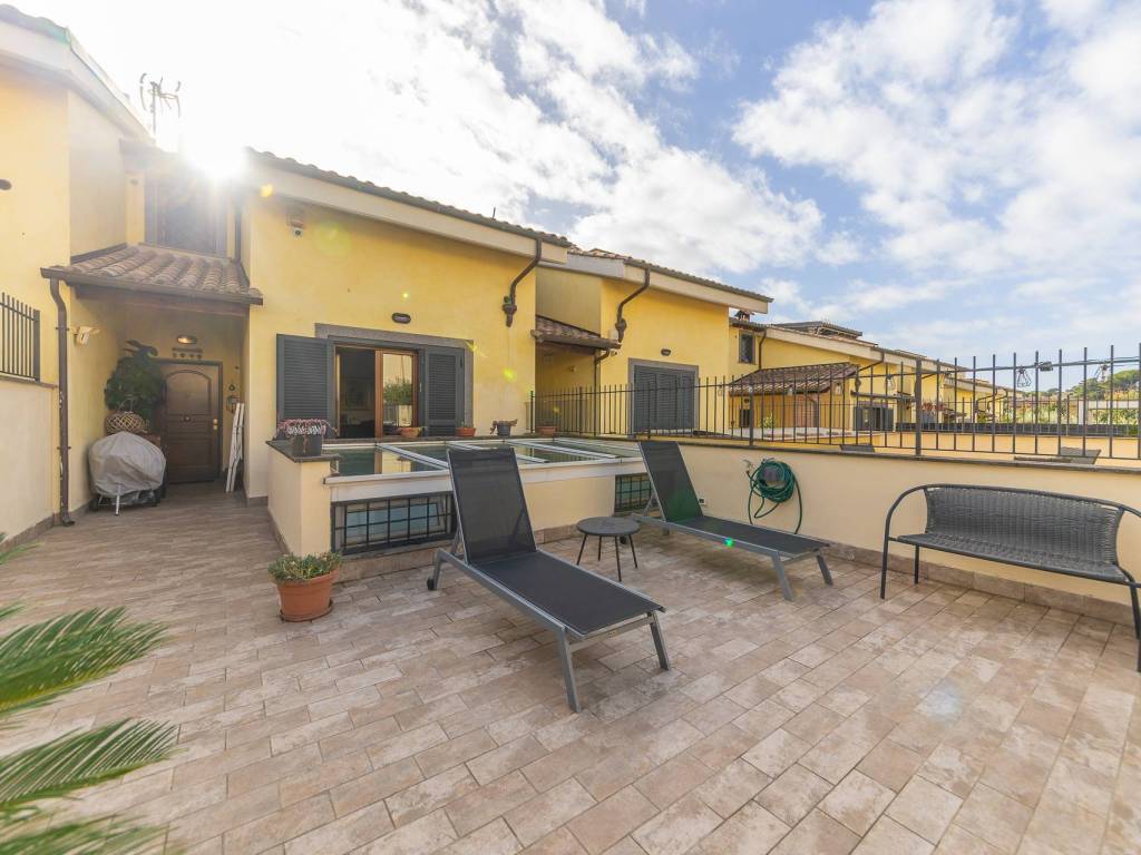 casa indipendente in vendita a Frascati