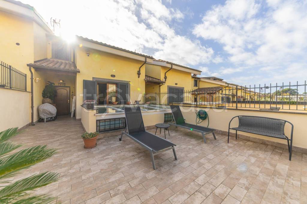 casa indipendente in vendita a Frascati