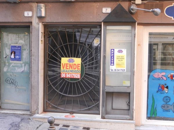 negozio in vendita a Frascati
