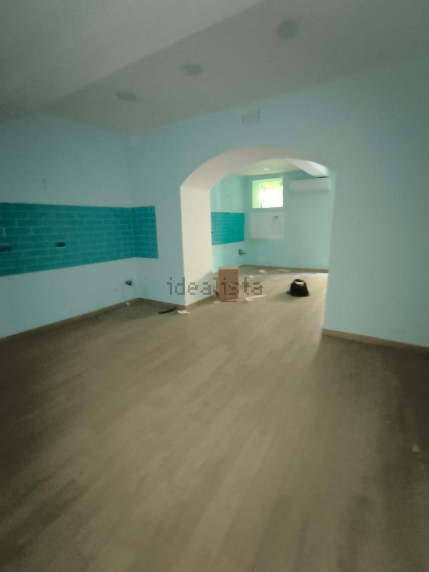 locale commerciale in vendita a Frascati