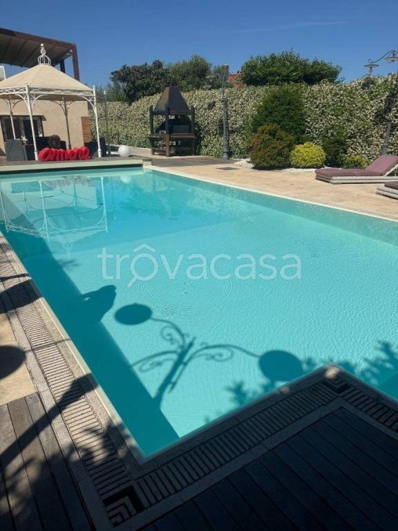 casa indipendente in vendita a Frascati