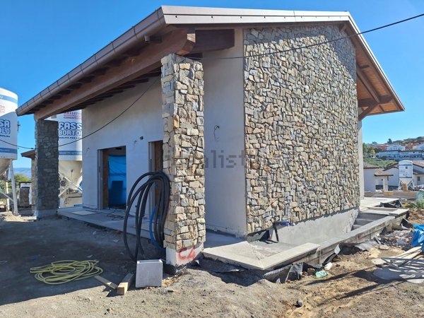 casa indipendente in vendita a Frascati