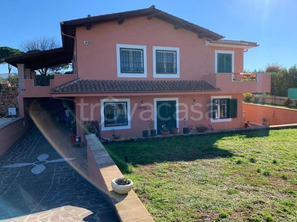 casa indipendente in vendita a Frascati