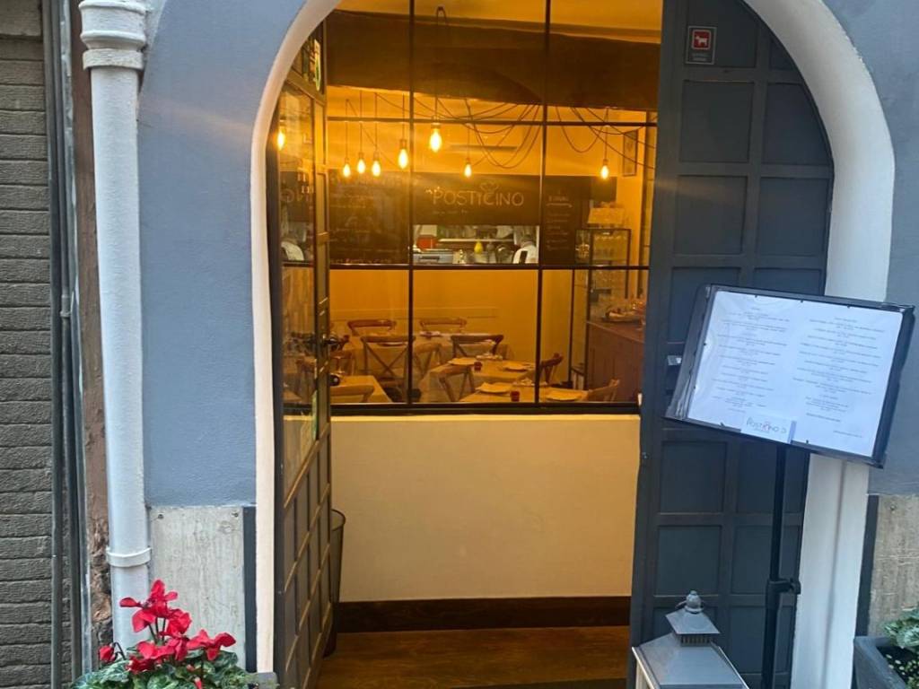 negozio in vendita a Frascati