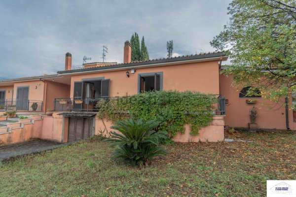 casa indipendente in vendita a Frascati