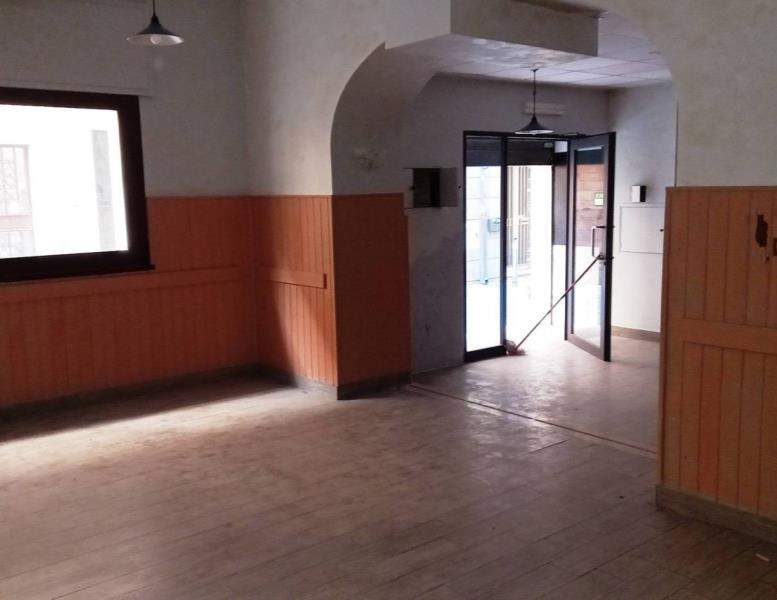 locale commerciale in vendita a Frascati