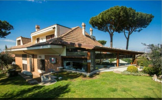 casa indipendente in vendita a Frascati