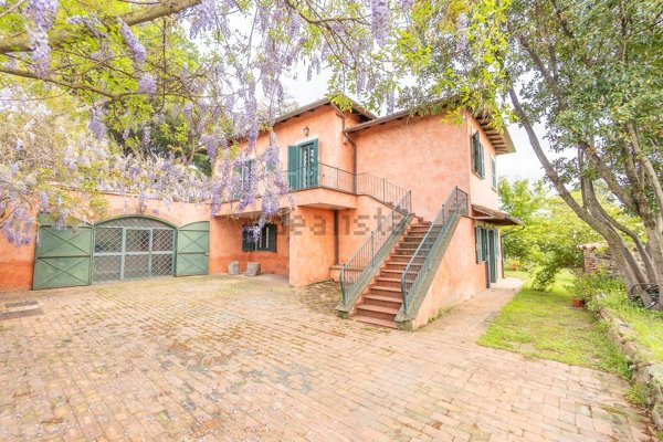 casa indipendente in vendita a Frascati