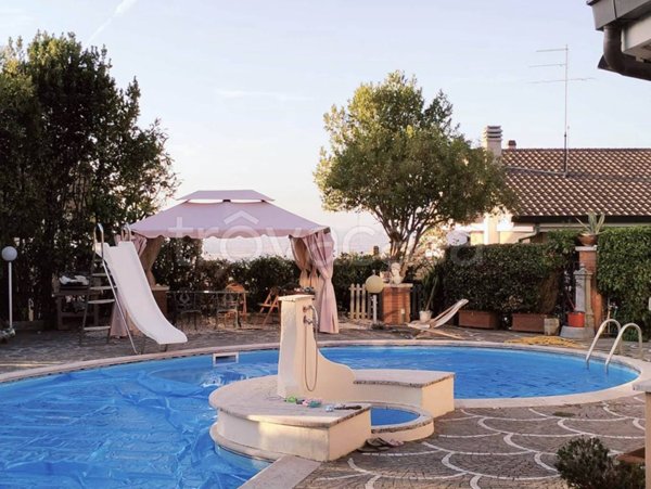 casa indipendente in vendita a Frascati