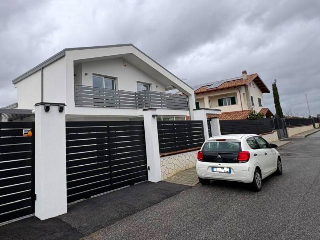 casa indipendente in vendita a Frascati