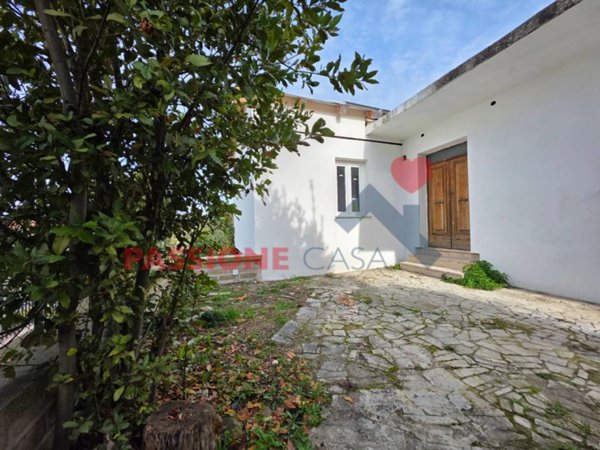 casa indipendente in vendita a Frascati