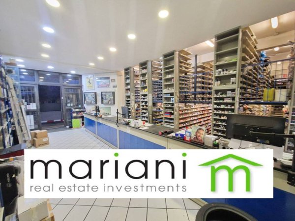 locale commerciale in vendita a Frascati