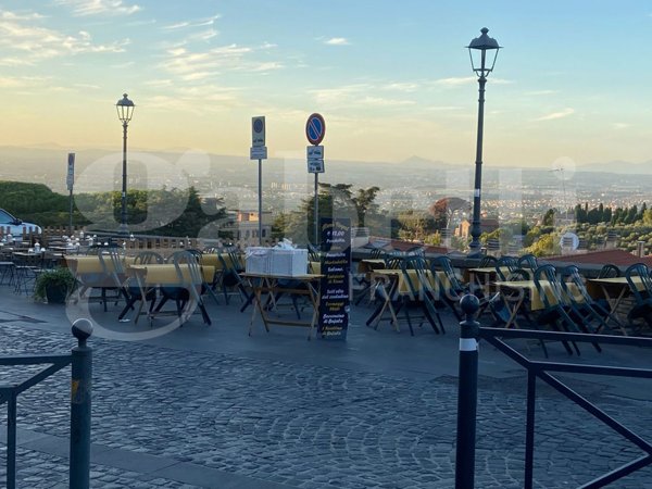 negozio in vendita a Frascati