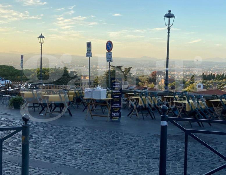 negozio in vendita a Frascati