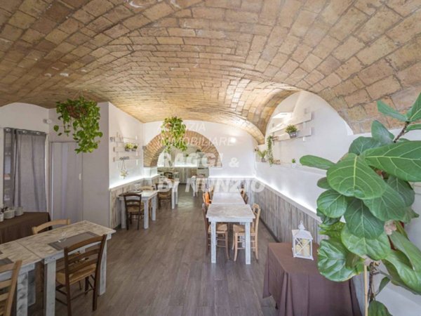 negozio in vendita a Frascati