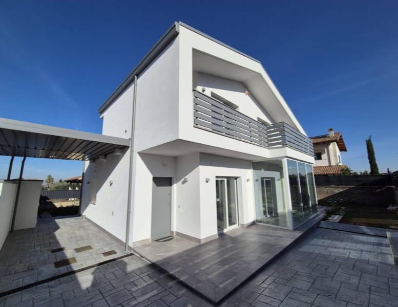 casa indipendente in vendita a Frascati