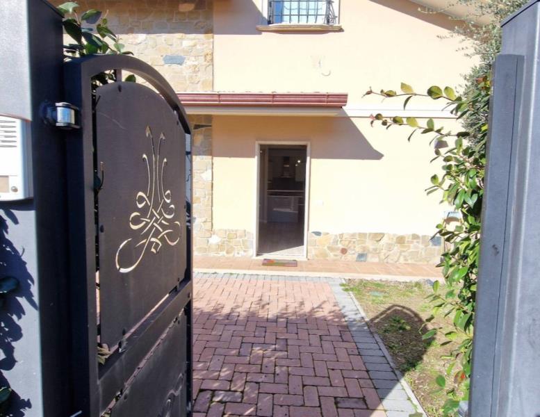 casa indipendente in vendita a Frascati