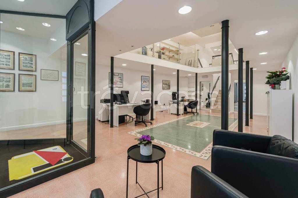 negozio in vendita a Frascati