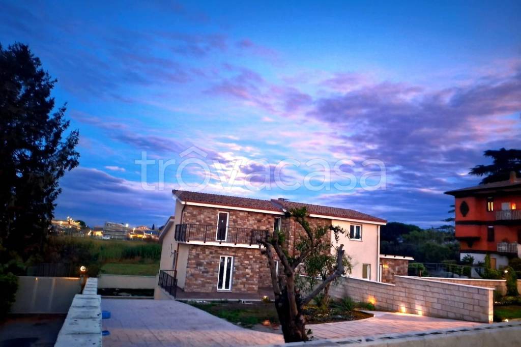 casa indipendente in vendita a Frascati