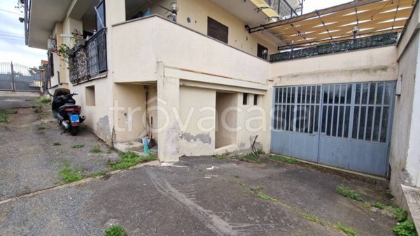 appartamento in vendita a Frascati in zona Cisternole