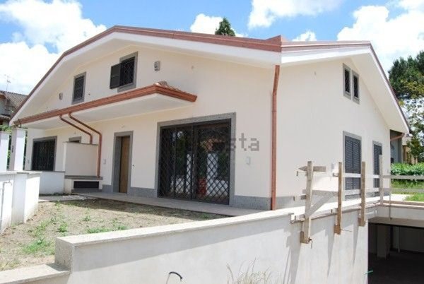 casa indipendente in vendita a Frascati