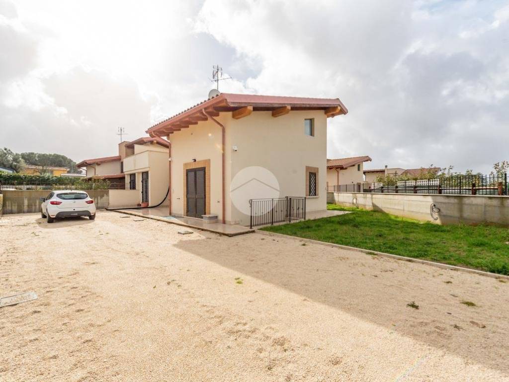 casa indipendente in vendita a Frascati