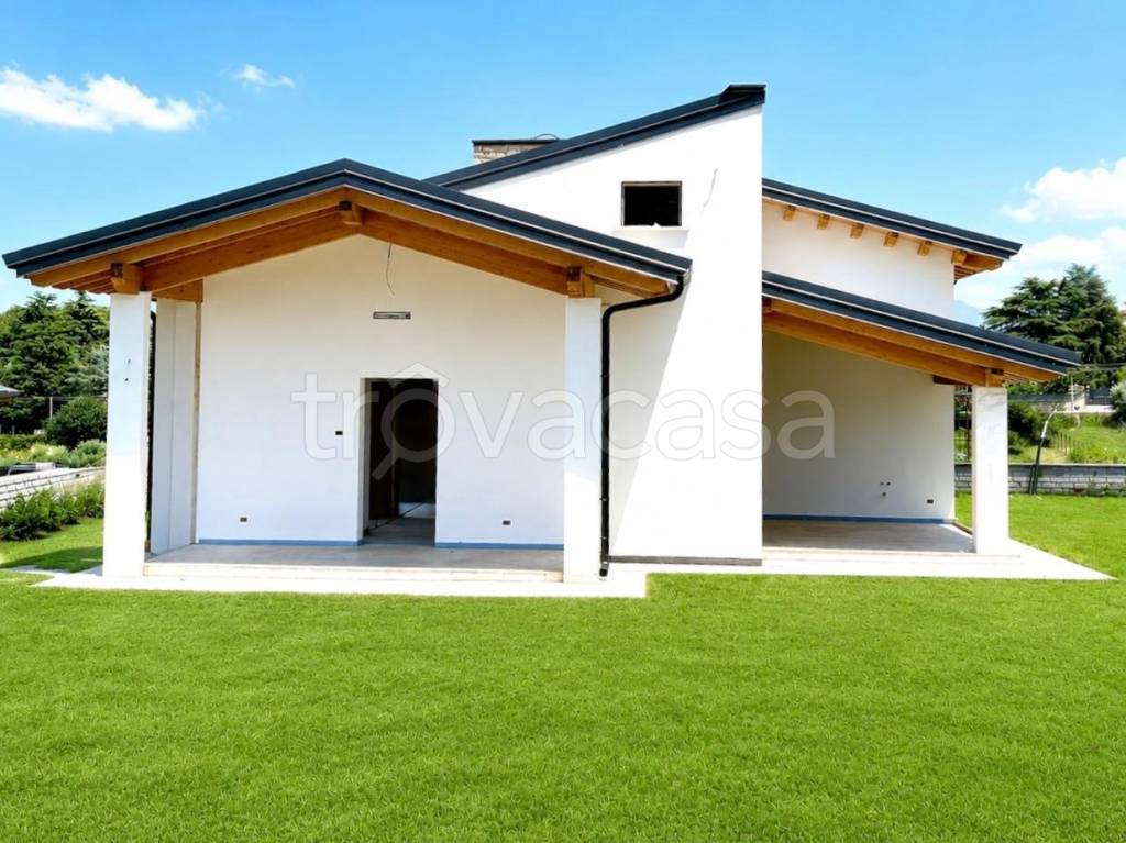 casa indipendente in vendita a Frascati in zona Cisternole