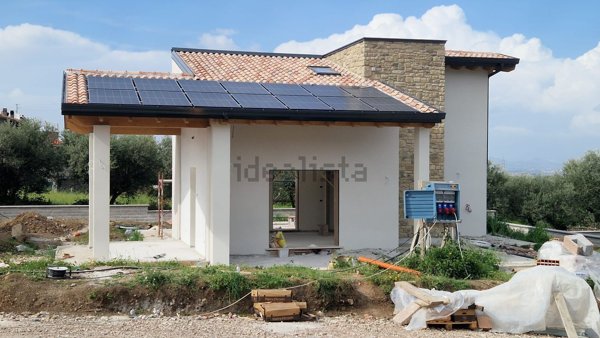 casa indipendente in vendita a Frascati