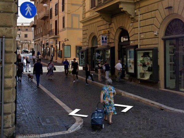 negozio in vendita a Frascati