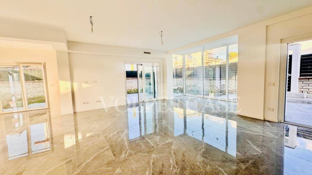 casa indipendente in vendita a Frascati