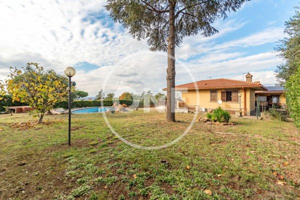 casa indipendente in vendita a Frascati